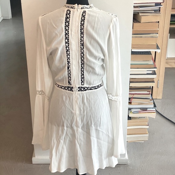 For Love and Lemons iconic white crochet Penelope dress -long flared sleeves NEW - Picture 3 of 15